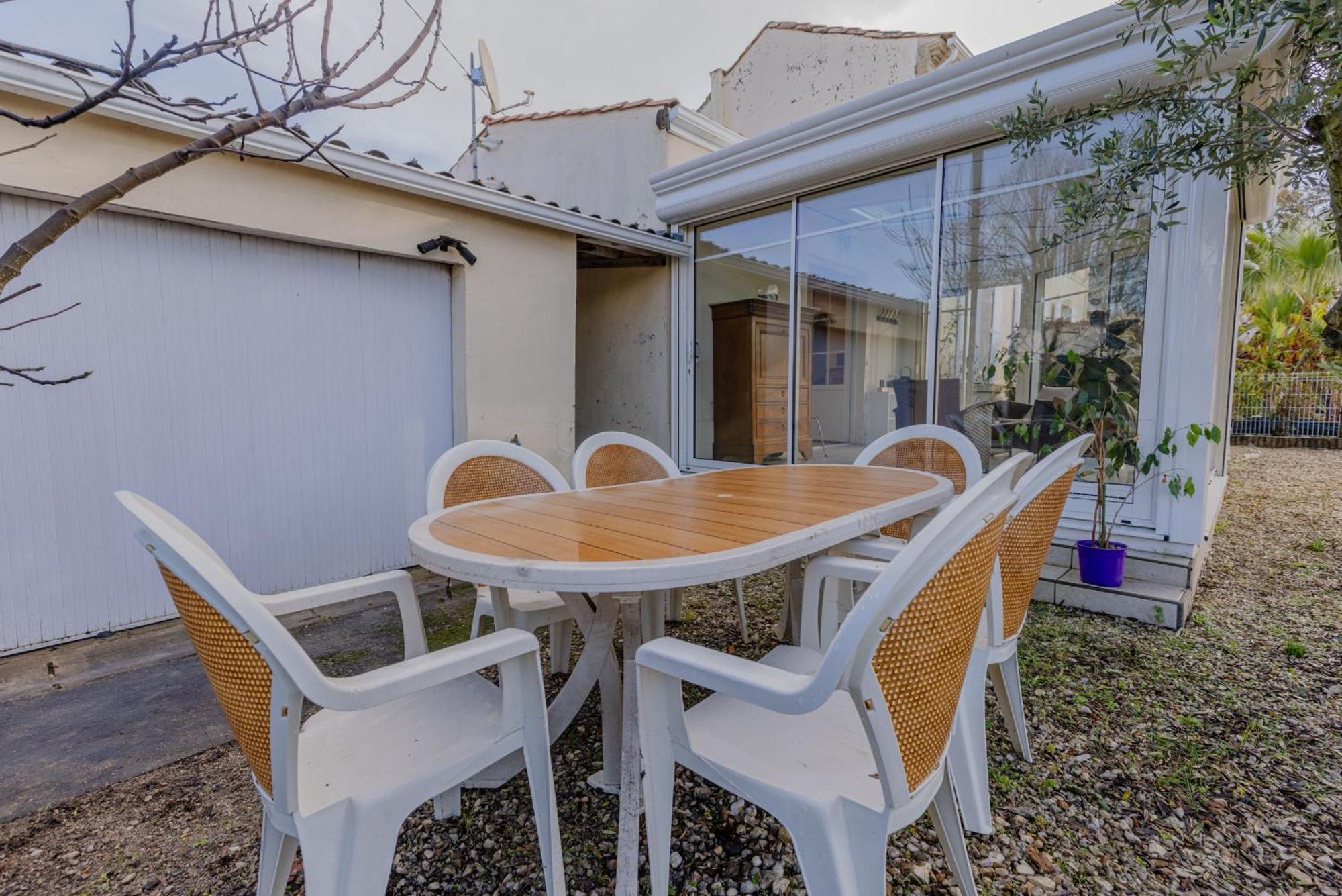 Charmante Maison Au Calme Royan Exteriör bild