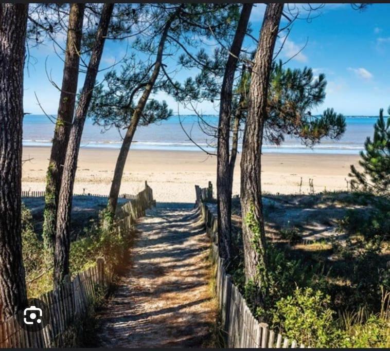 Charmante Maison Au Calme Royan Exteriör bild