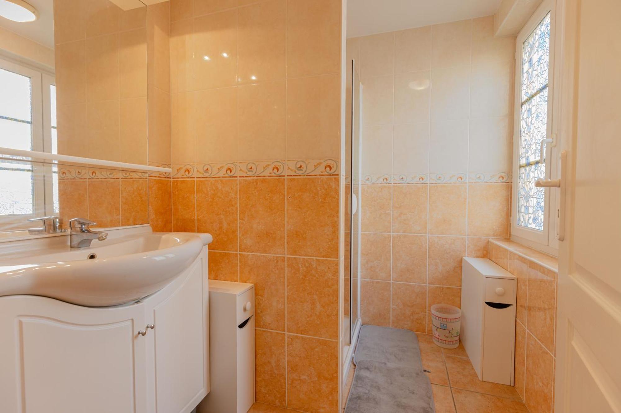 Charmante Maison Au Calme Royan Exteriör bild